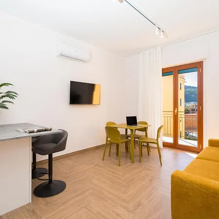 Lägenhet Yourhome - Casa Moscatelli *